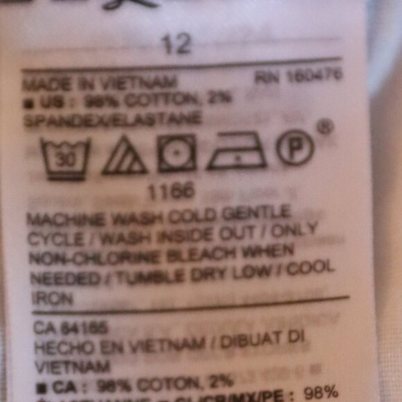 Old Navy Women's Everyday Short Size 12 - Picture 3 of 9